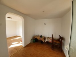 brazi-casa-renovata-2-camere-grup-sanitar-630mp-teren-36000-euro-9